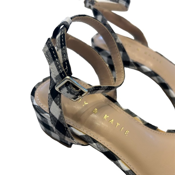 🤩 SALE Kelly & Katie Olivina Sandal - Picture 7 of 7